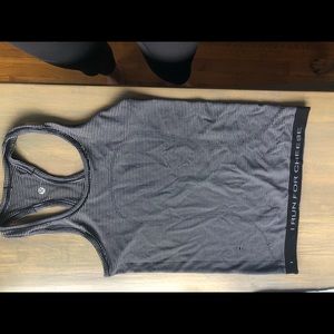 Lululemon tank